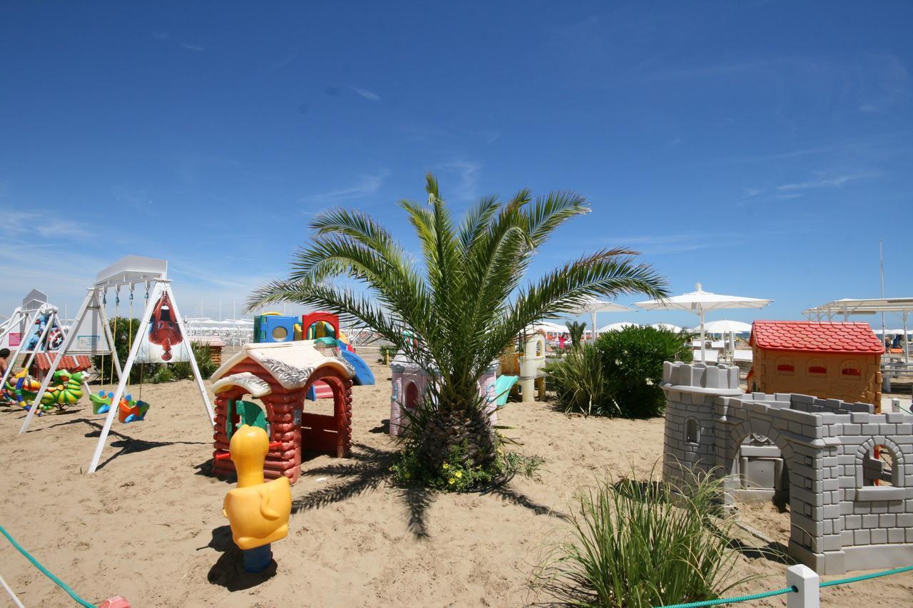 Beach Hotel Clerice ริมินี ภายนอก รูปภาพ